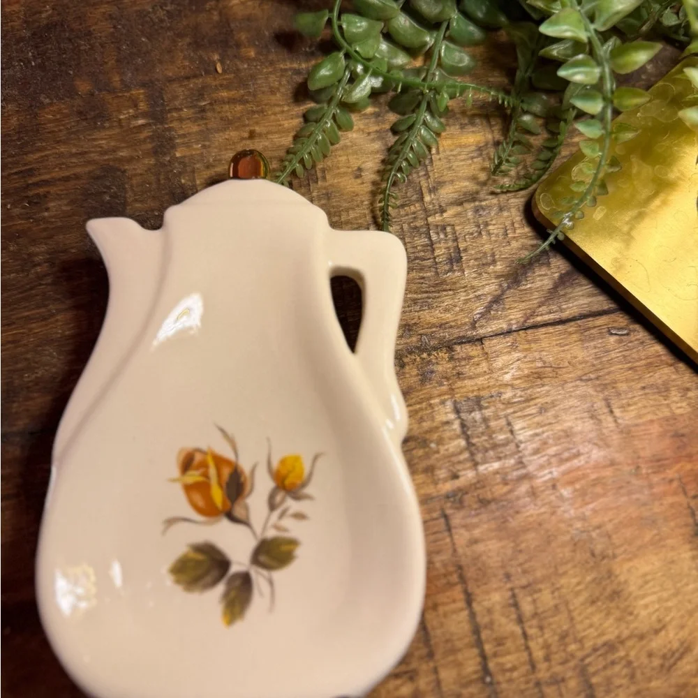 Vintage Teapot Spoon Rest. 1971